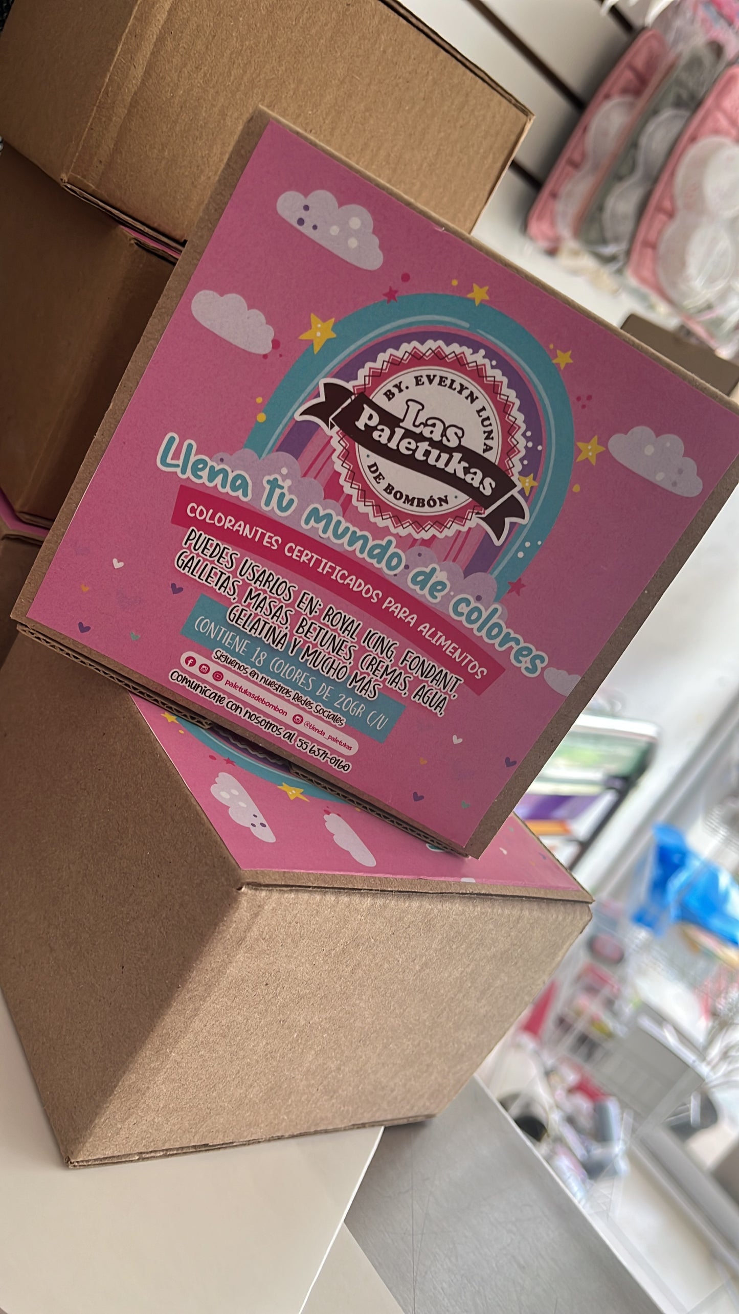 CAJA DE COLORES DE 18 PZAS DE 20 GR C/U